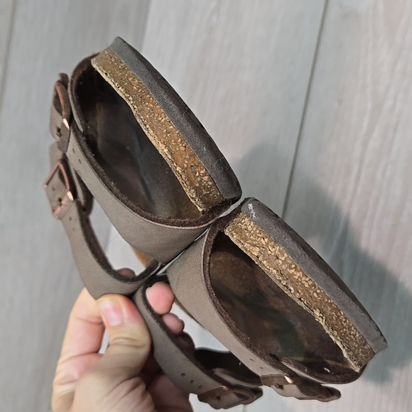 Birkenstock Girl Milano Kids Brown Sandals Slide Flats Shoes Sz 33/2 Narrow - Picture 3 of 10